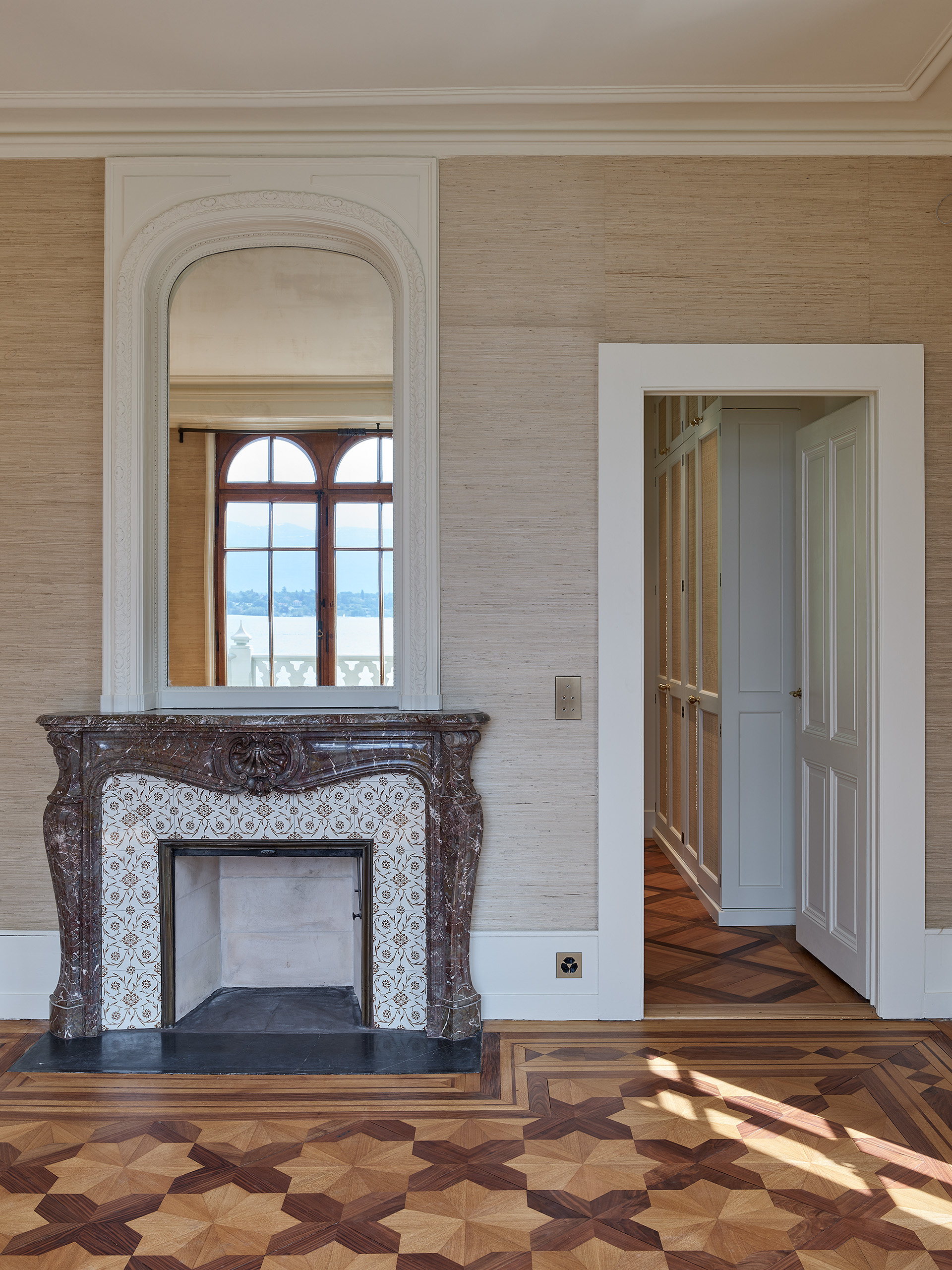 Ahp0069 AIQ4 009216 J2560